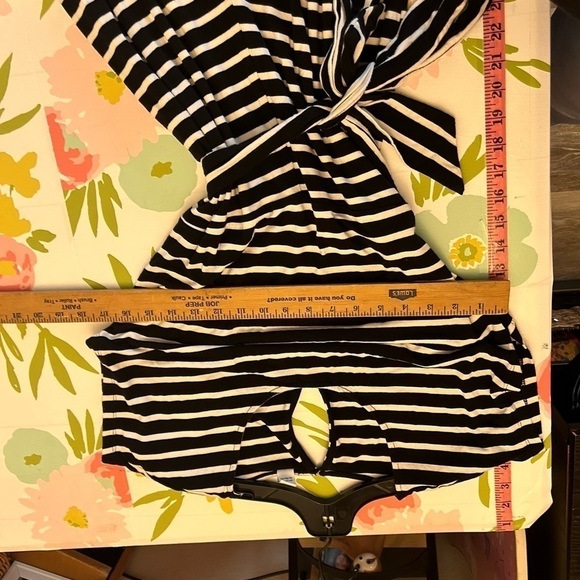 Old Navy Pants & Jumpsuits Belted Horizontal size medium black and white - Picture 8 of 8